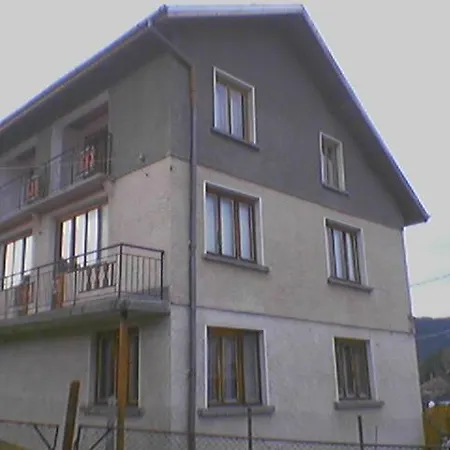 Ahp Vendégház *