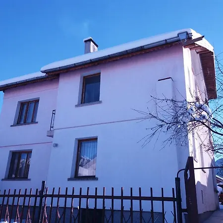 Ahp 招待所 Mala Tsŭrkva