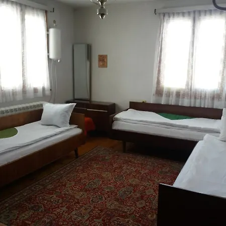 Ahp 招待所 Mala Tsŭrkva